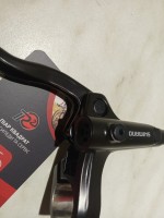 Ліва ручка гідравлічних гальм Shimano MT200