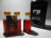 Масло свіже Fox Racing Fluid Gold 20 WT 100 мл - 180 грн