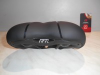 Сідло RFR Trekking Comfort Gel з вирізом - 1170 грн