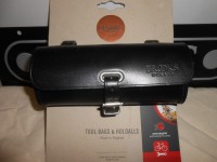 Сумка Brooks Challenge Tool Bag, мала, шкіра - 3700 грн