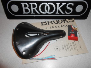 Сідло Brooks B17 S  Carved Black - 6600 грн