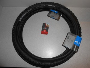 Покришка Schwalbe Black Jack 18"х1,9 - 350 грн