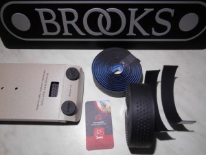 Обмотка керма Brooks Microfibre Bar Tape - 1600 грн